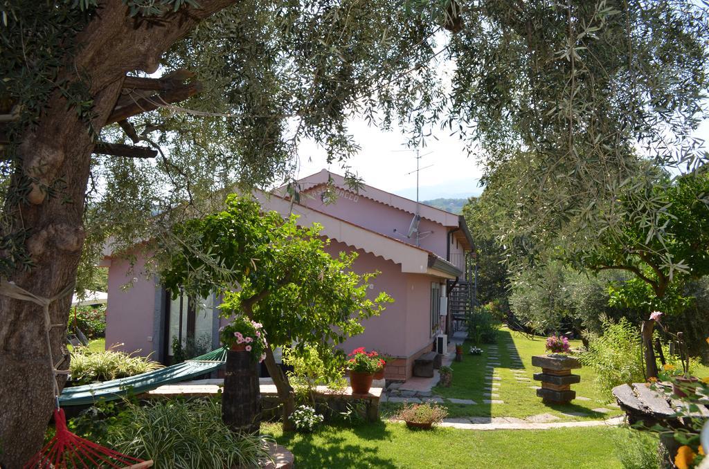 Le Case Di Bacco Santa Venerina Værelse billede