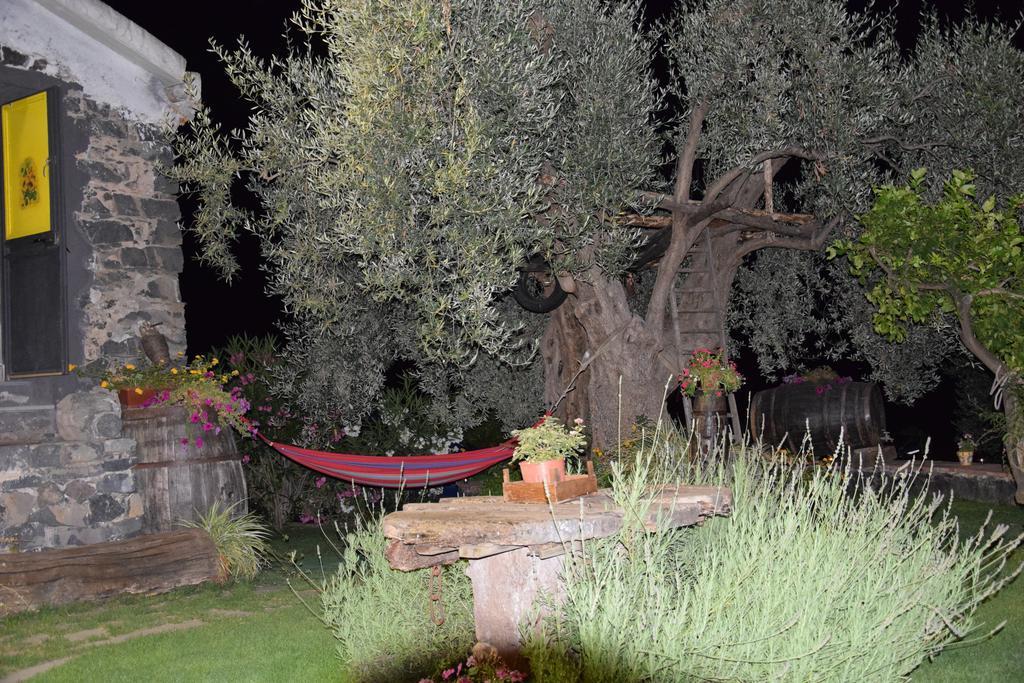Le Case Di Bacco Santa Venerina Værelse billede